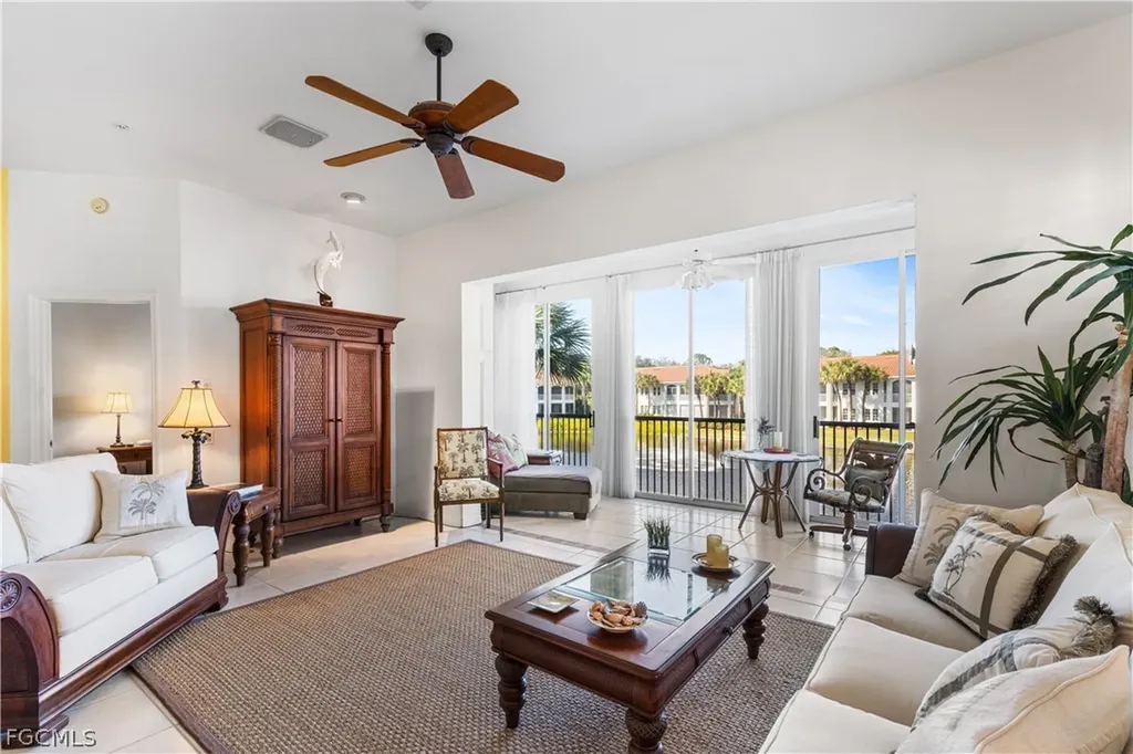 800 L Ambiance Circle Naples FL 34108