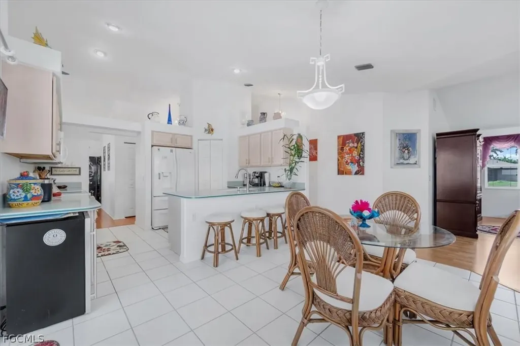 2516 SW 52nd Terrace Cape Coral FL 33914