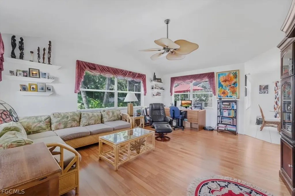 2516 SW 52nd Terrace Cape Coral FL 33914