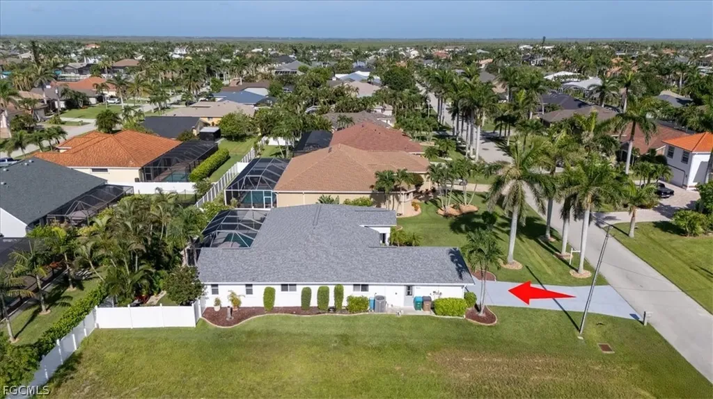 2516 SW 52nd Terrace Cape Coral FL 33914