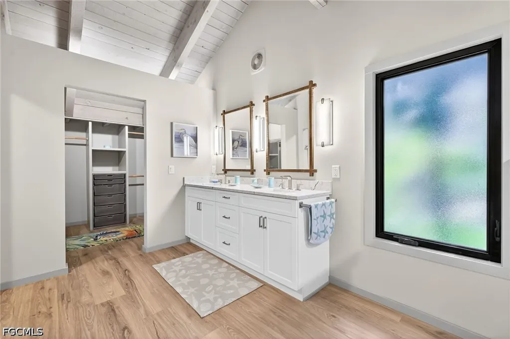 3777 W Gulf Drive Sanibel FL 33957