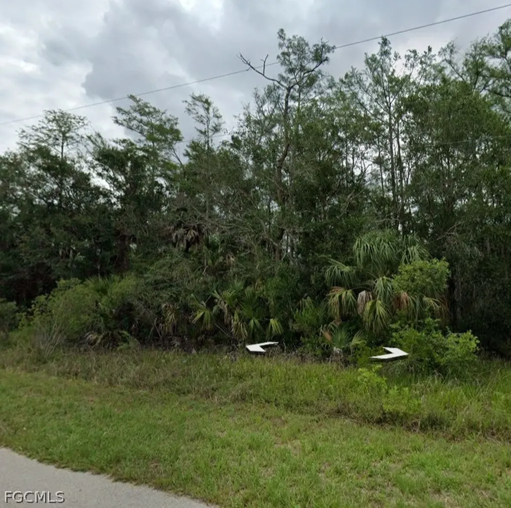 1970 Quintero Lane Lehigh Acres FL 33972