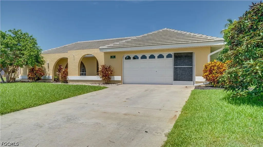 5308 SW 11th Place Cape Coral FL 33914