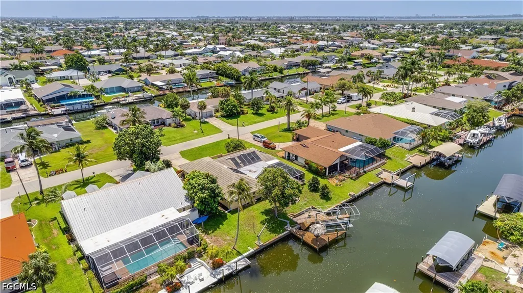 5308 SW 11th Place Cape Coral FL 33914