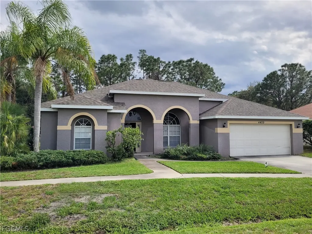 4409 Varsity Lakes Drive Lehigh Acres FL 33971