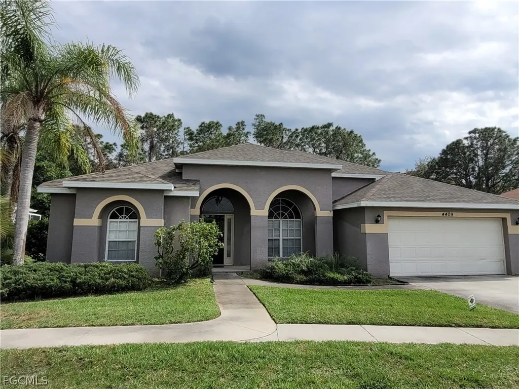 4409 Varsity Lakes Drive Lehigh Acres FL 33971