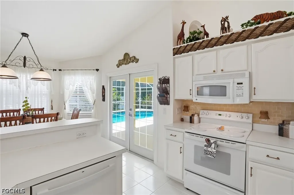 4417 SW 25th Place Cape Coral FL 33914