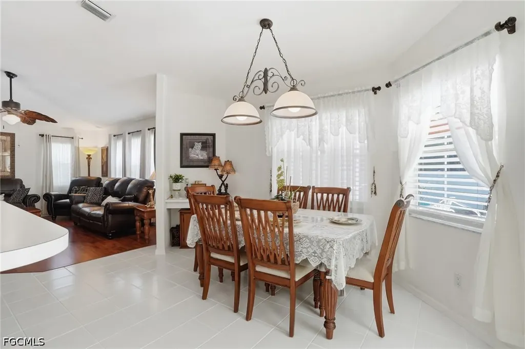 4417 SW 25th Place Cape Coral FL 33914