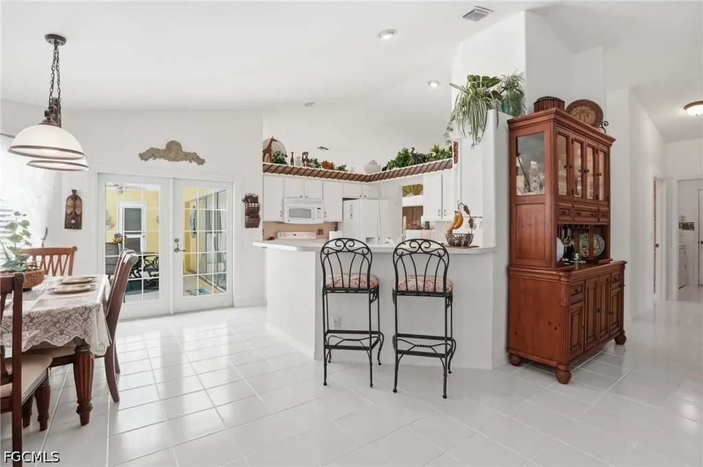 4417 SW 25th Place Cape Coral FL 33914