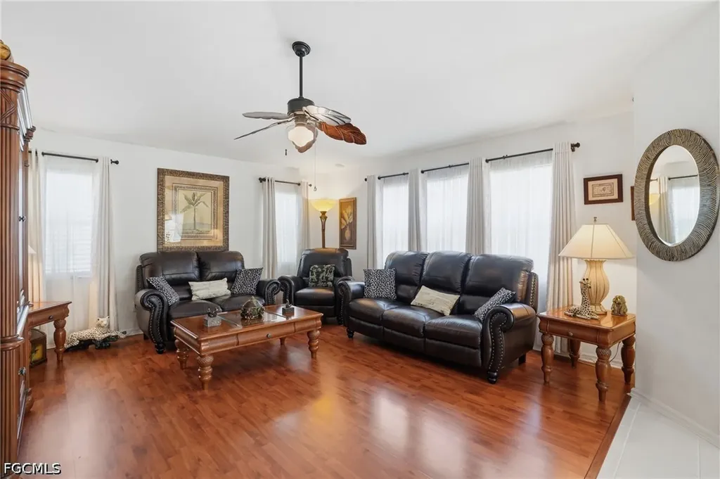 4417 SW 25th Place Cape Coral FL 33914