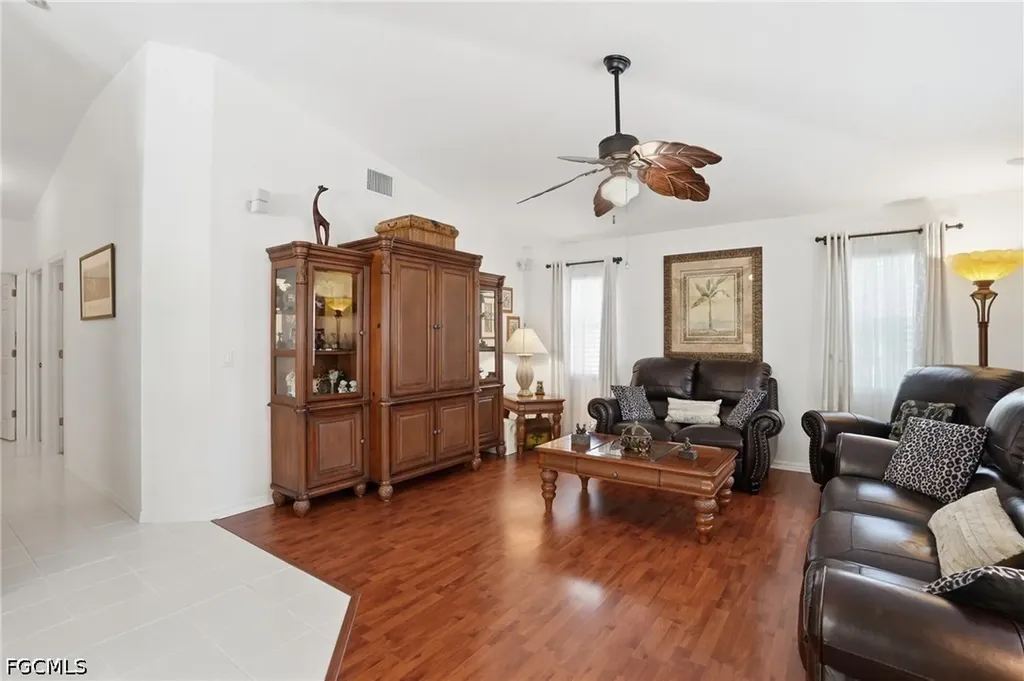 4417 SW 25th Place Cape Coral FL 33914