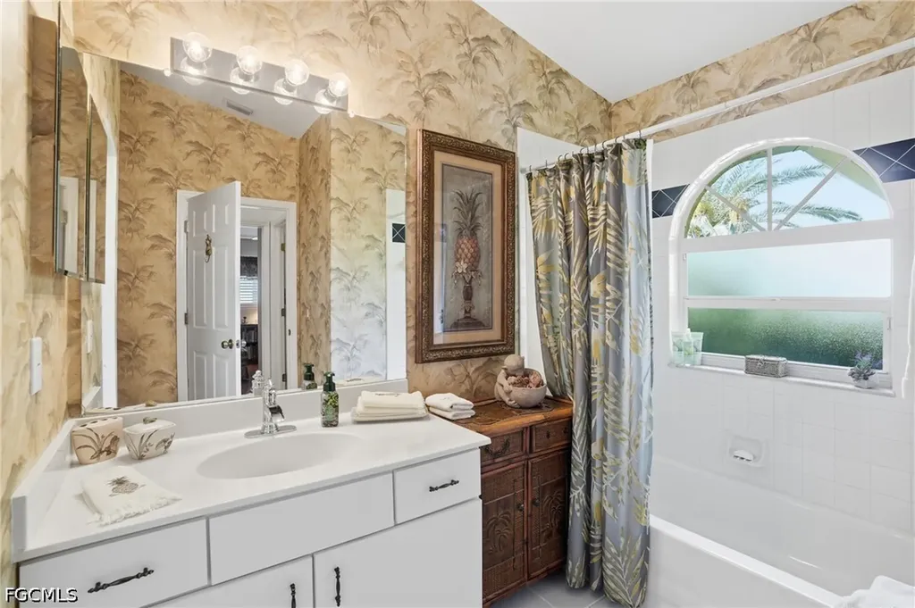 4417 SW 25th Place Cape Coral FL 33914
