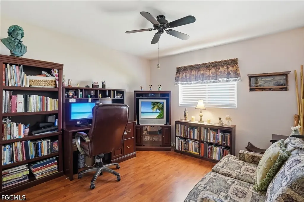 4417 SW 25th Place Cape Coral FL 33914