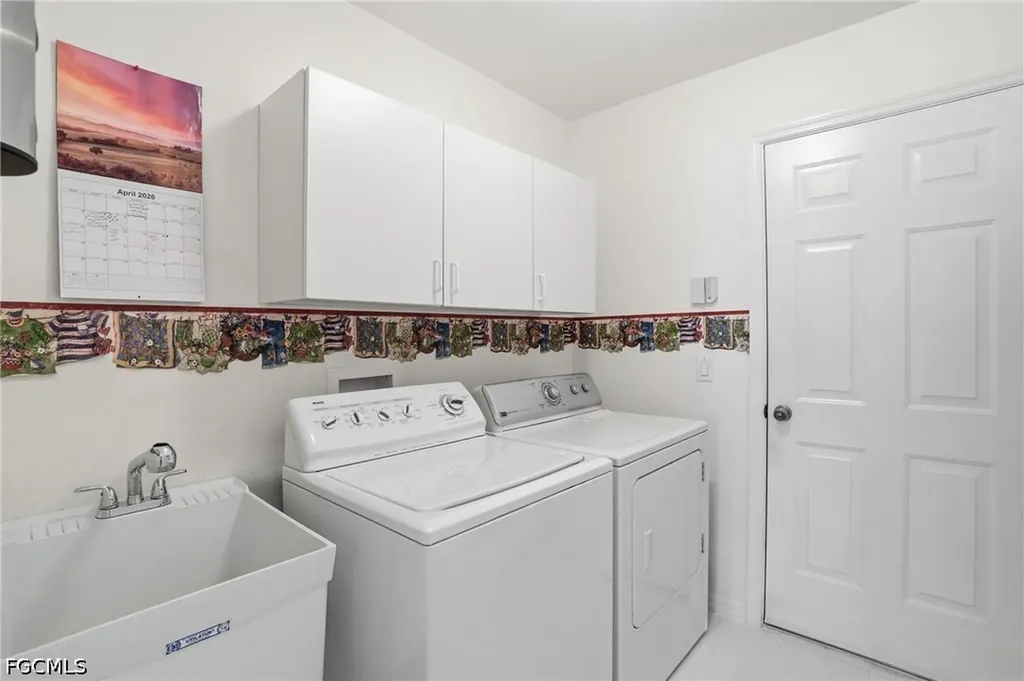 4417 SW 25th Place Cape Coral FL 33914