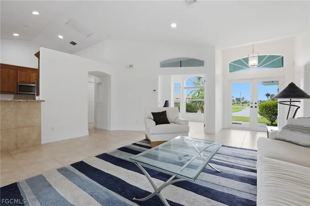 419 SW 12th Street Cape Coral FL 33991