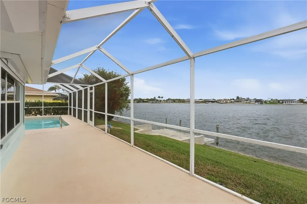419 SW 12th Street Cape Coral FL 33991