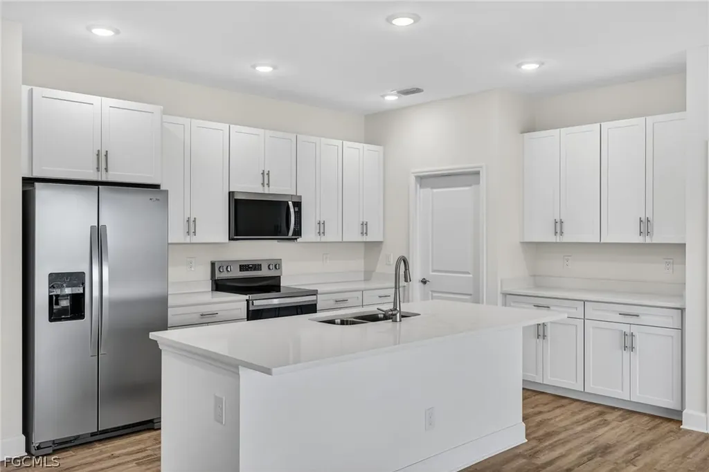 304 NW 21st Terrace Cape Coral FL 33993