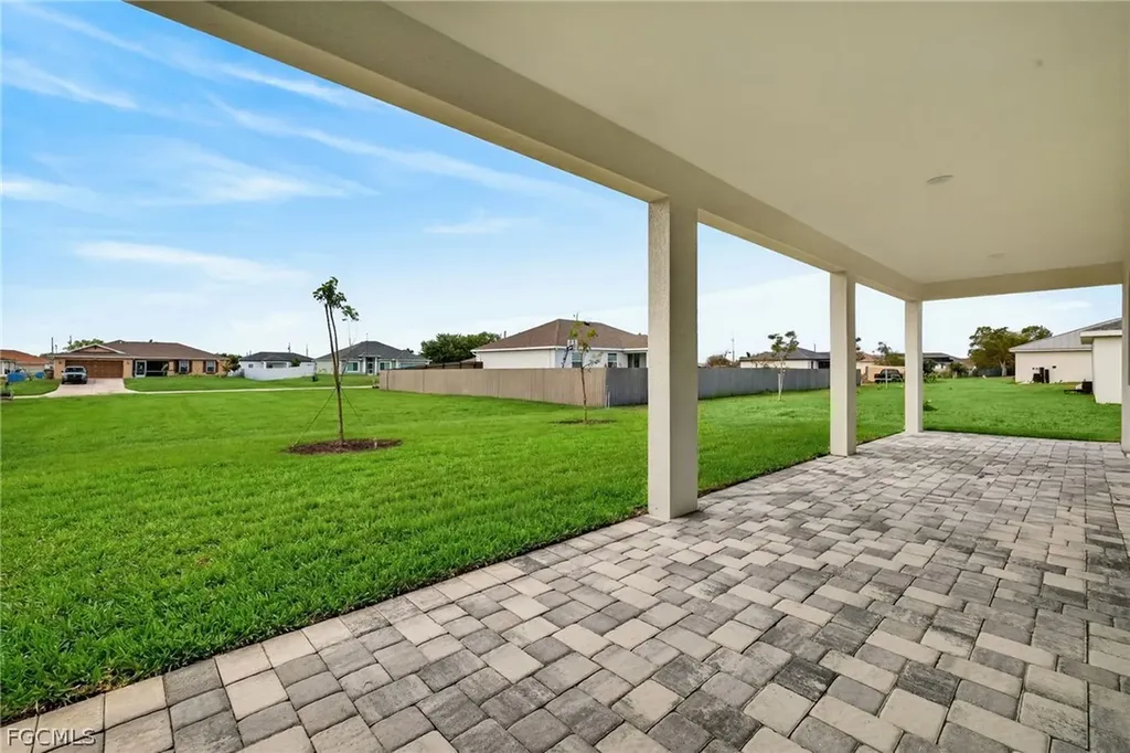 304 NW 21st Terrace Cape Coral FL 33993