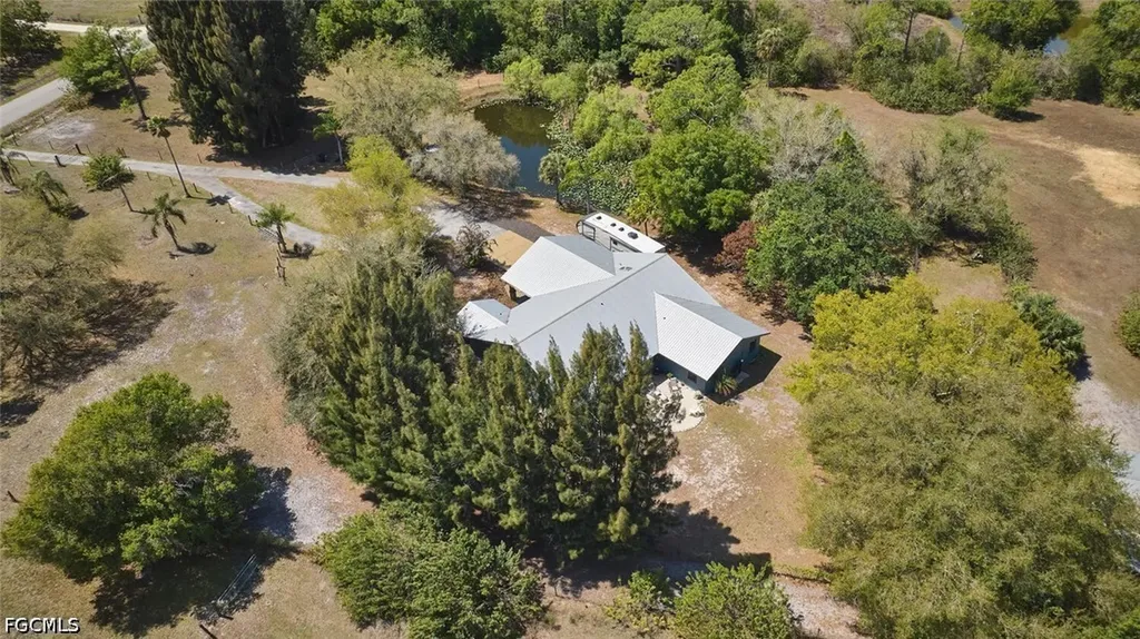 710 & 740 Evans Road Labelle FL 33935
