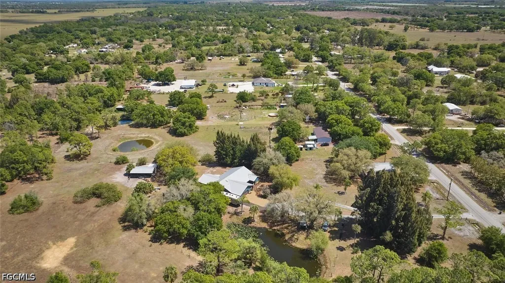 710 & 740 Evans Road Labelle FL 33935