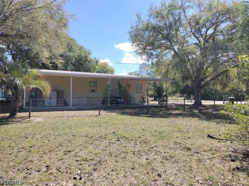 710 & 740 Evans Road Labelle FL 33935