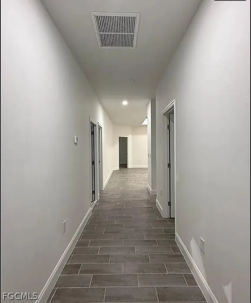 4656-4658 28th Street SW Lehigh Acres FL 33973