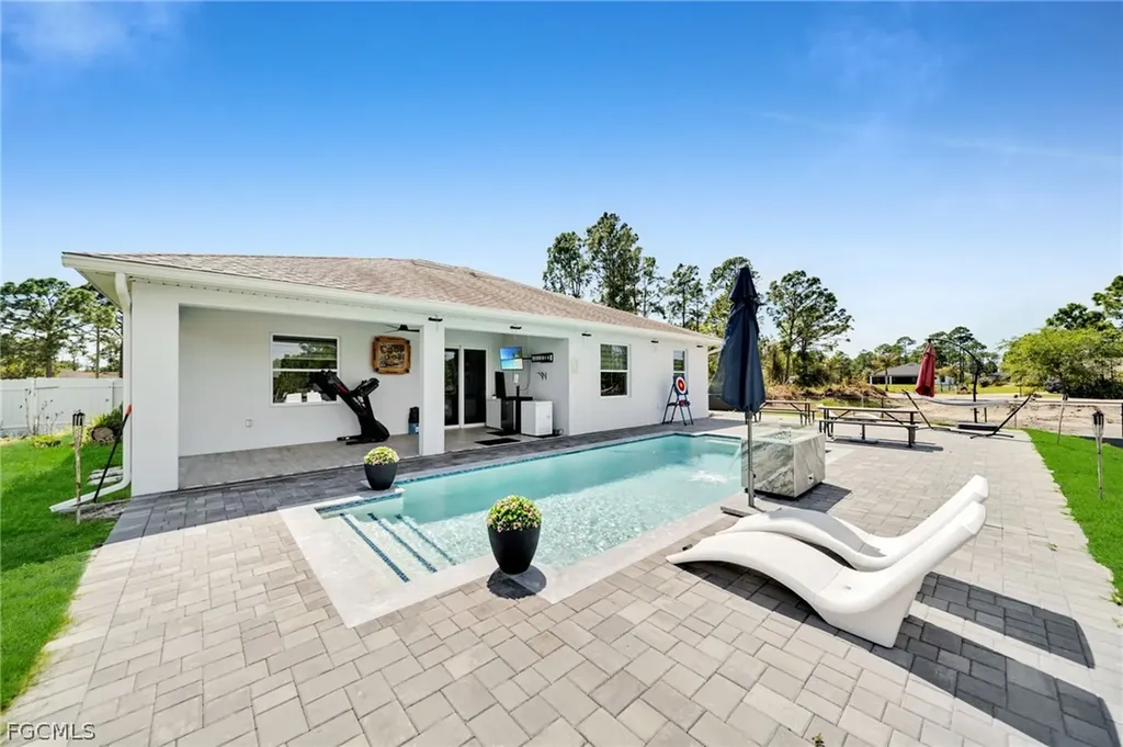 935 Beverly Street E Lehigh Acres FL 33974