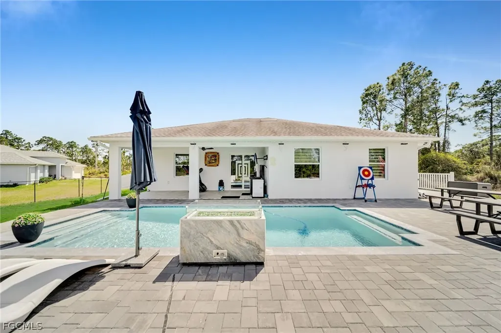 935 Beverly Street E Lehigh Acres FL 33974