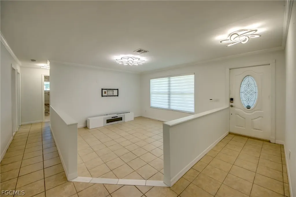 1210 SE 29th Terrace Cape Coral FL 33904