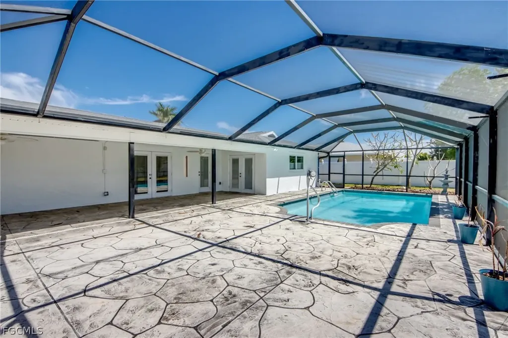 1210 SE 29th Terrace Cape Coral FL 33904