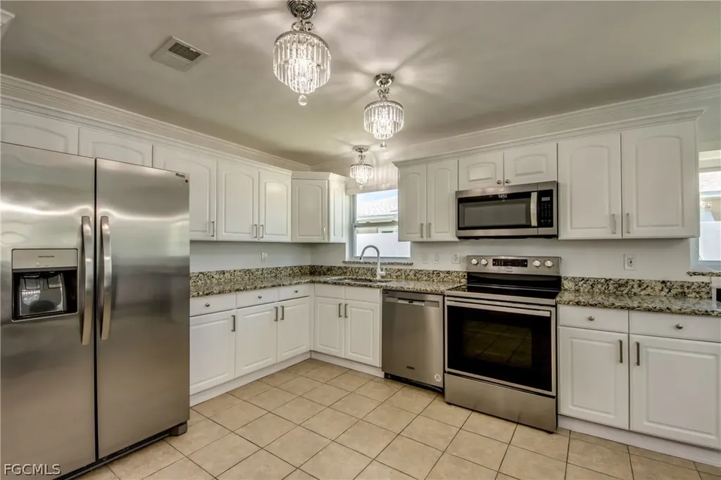 1210 SE 29th Terrace Cape Coral FL 33904