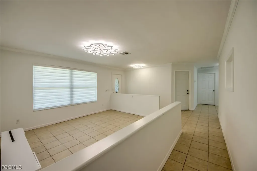 1210 SE 29th Terrace Cape Coral FL 33904