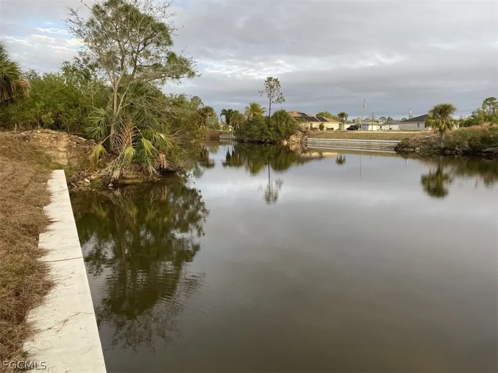 1928 NE 42nd Terrace Cape Coral FL 33909
