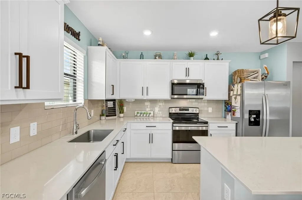 16016 Shoebutton Court North Fort Myers FL 33917