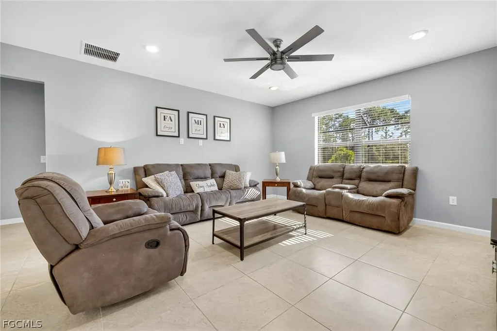 16016 Shoebutton Court North Fort Myers FL 33917