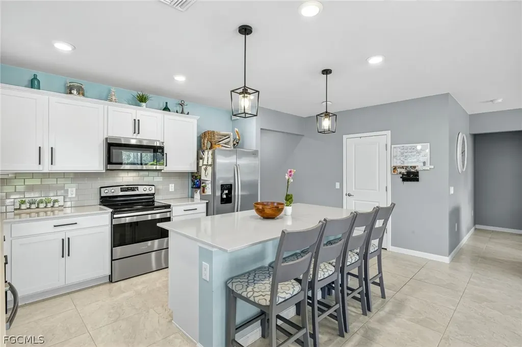 16016 Shoebutton Court North Fort Myers FL 33917