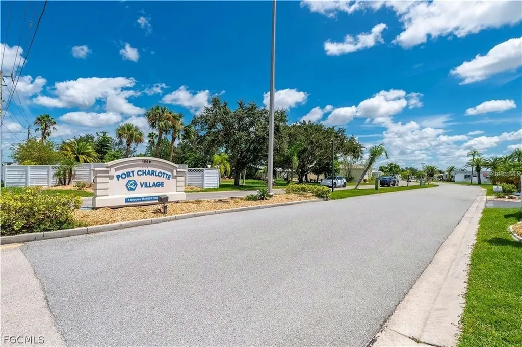 1000 Kings Highway Punta Gorda FL 33980