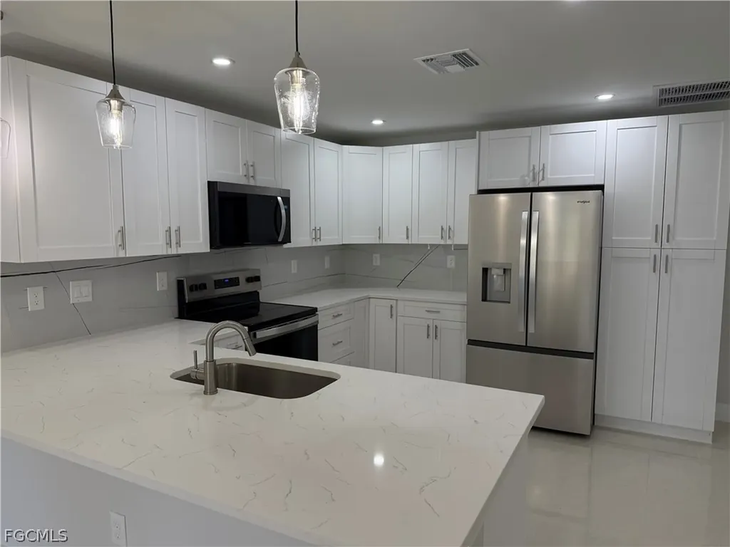 405-407 Chalet Avenue S Lehigh Acres FL 33974