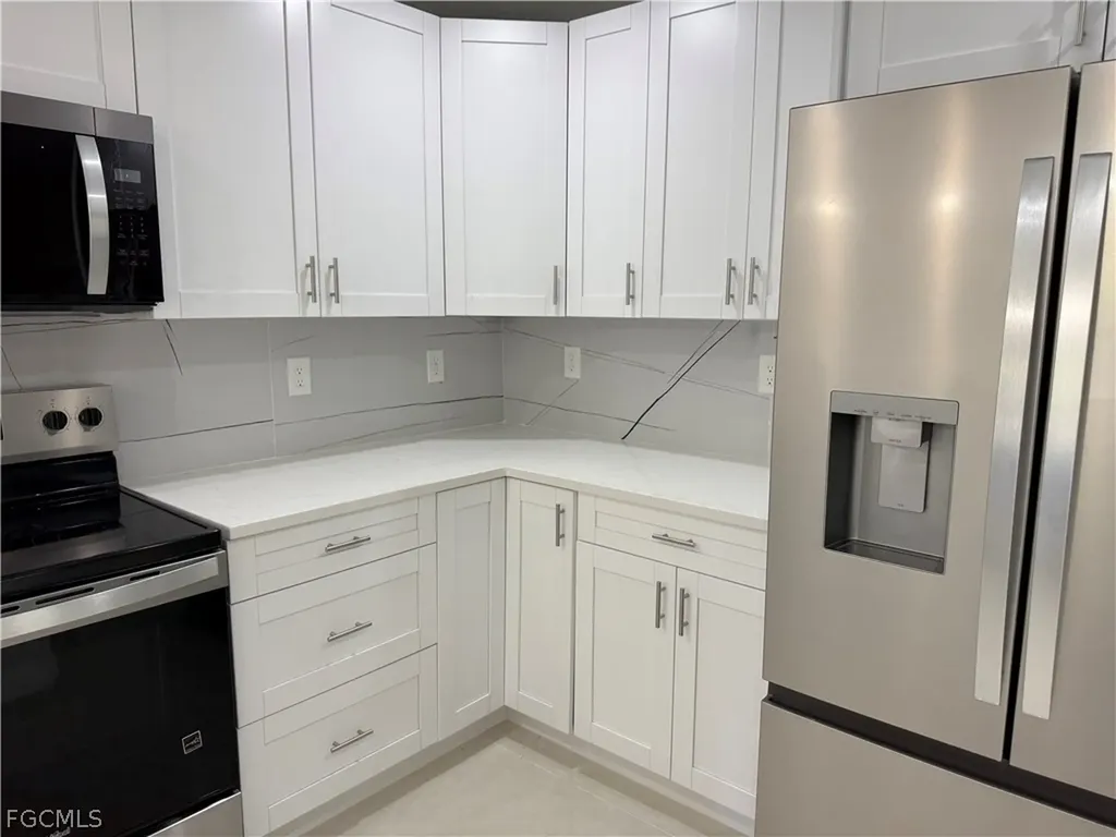405-407 Chalet Avenue S Lehigh Acres FL 33974