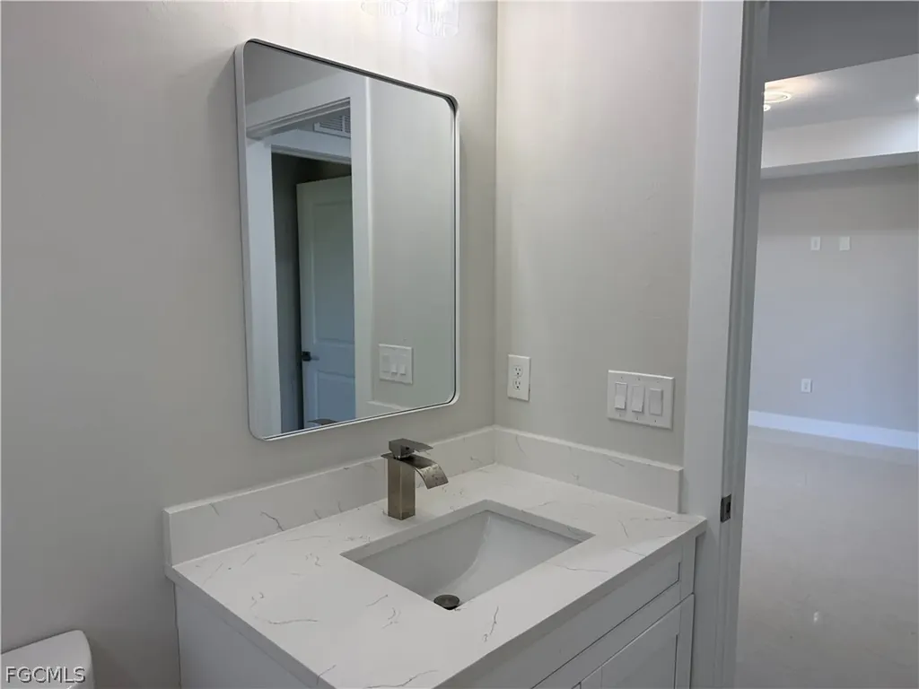 405-407 Chalet Avenue S Lehigh Acres FL 33974