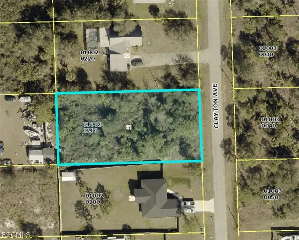 817 Clayton Avenue Lehigh Acres FL 33972