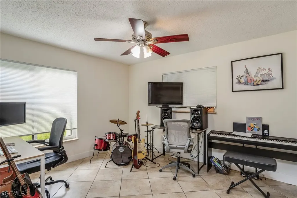 1209 SE 19th Street Cape Coral FL 33990
