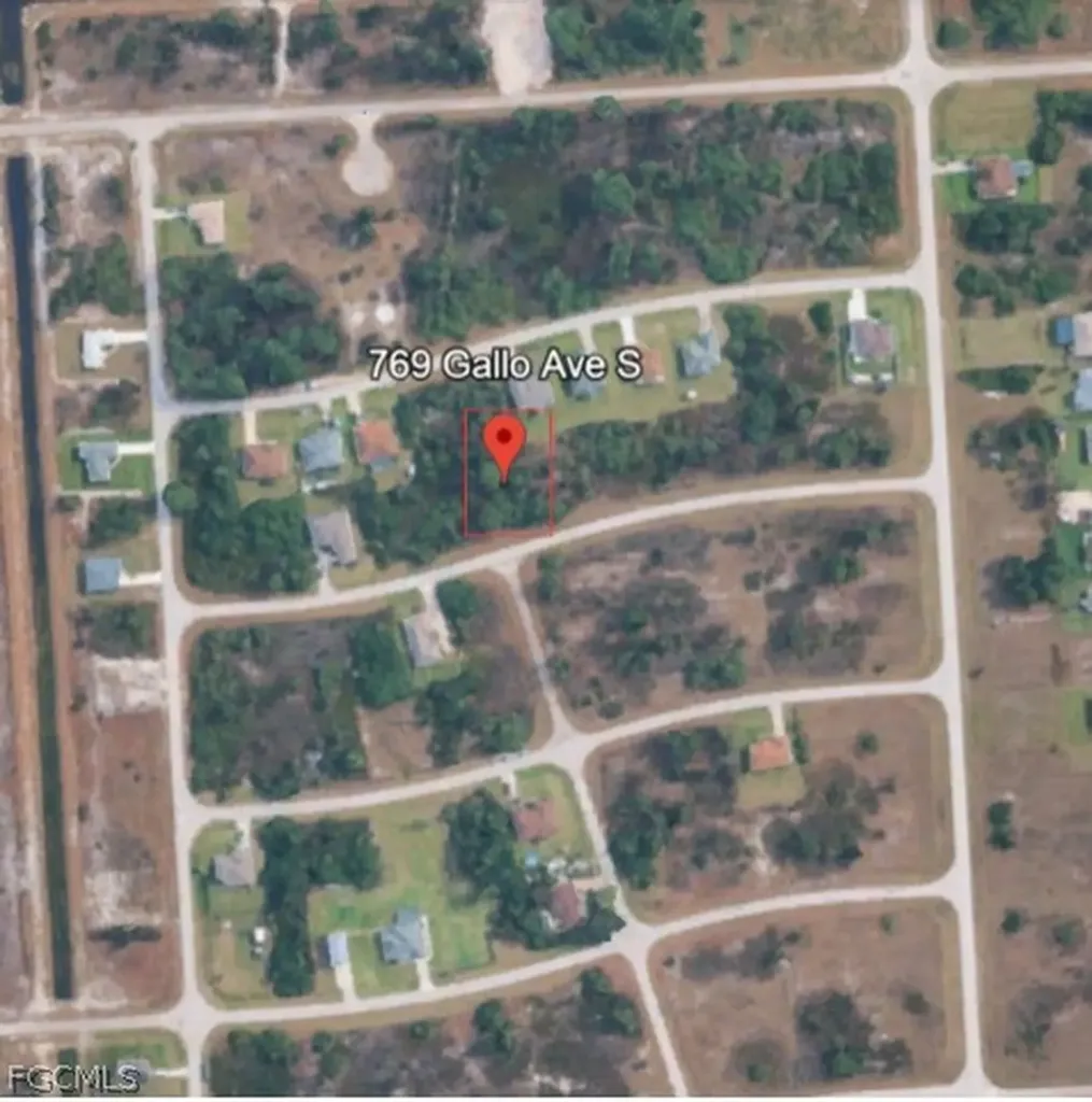 769 Gallo Avenue S Lehigh Acres FL 33974