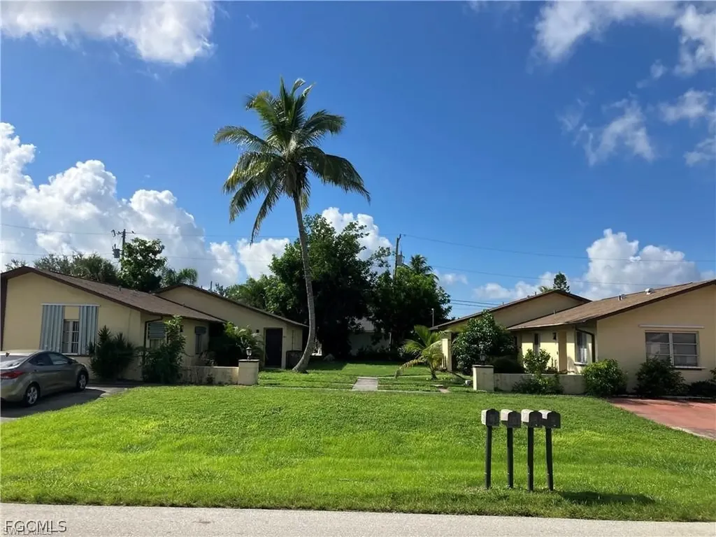 718 SE 46th Lane Cape Coral FL 33904