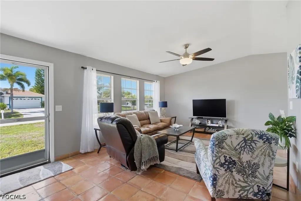2115 NE 25th Street Cape Coral FL 33909