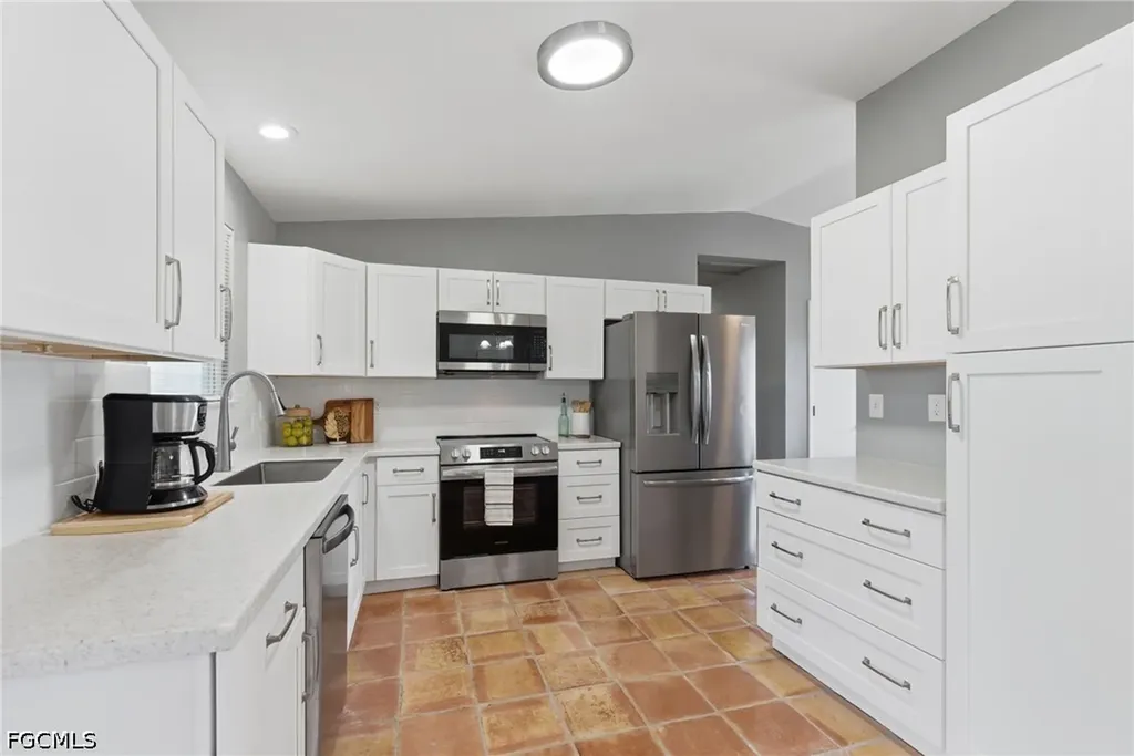 2115 NE 25th Street Cape Coral FL 33909