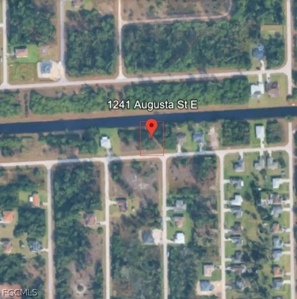 1241 Augusta Street E Lehigh Acres FL 33974