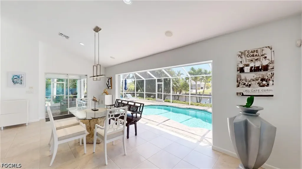 814 El Dorado Parkway E Cape Coral FL 33904