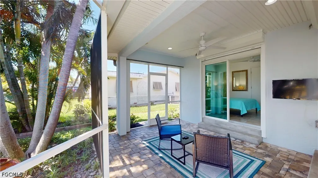 814 El Dorado Parkway E Cape Coral FL 33904
