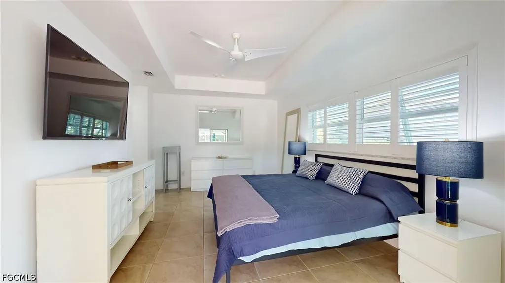 814 El Dorado Parkway E Cape Coral FL 33904